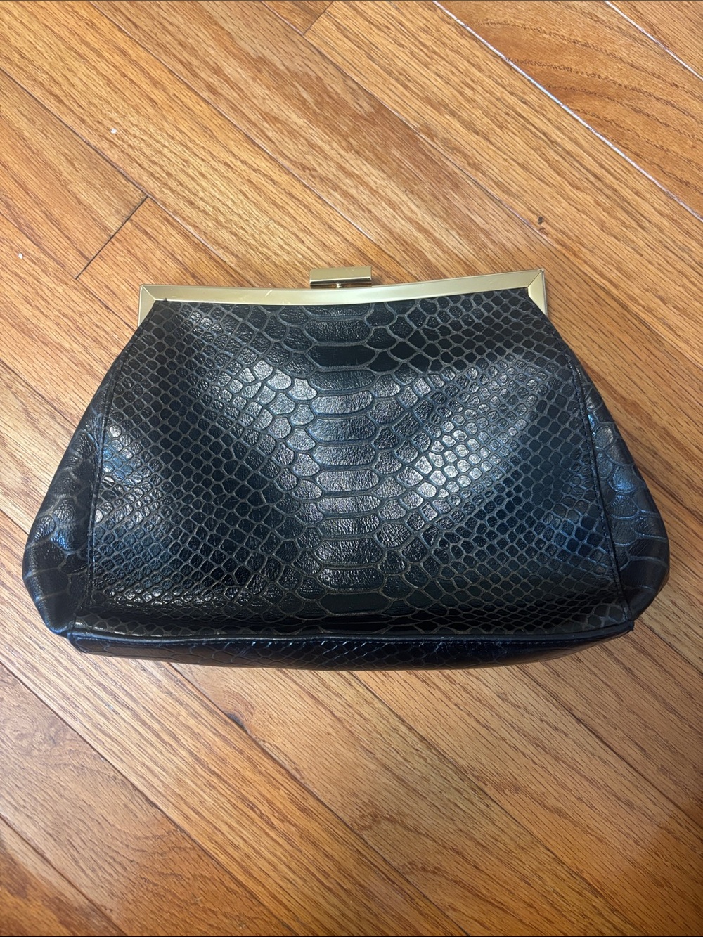 HOBO Black Faux-Snake Frame Clutch